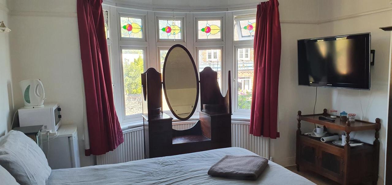 Private Rooms Just 19 Minutes From Central London Northfleet Zewnętrze zdjęcie