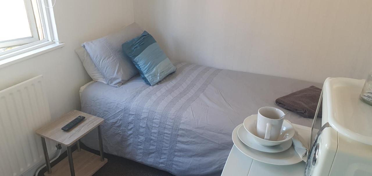 Private Rooms Just 19 Minutes From Central London Northfleet Zewnętrze zdjęcie