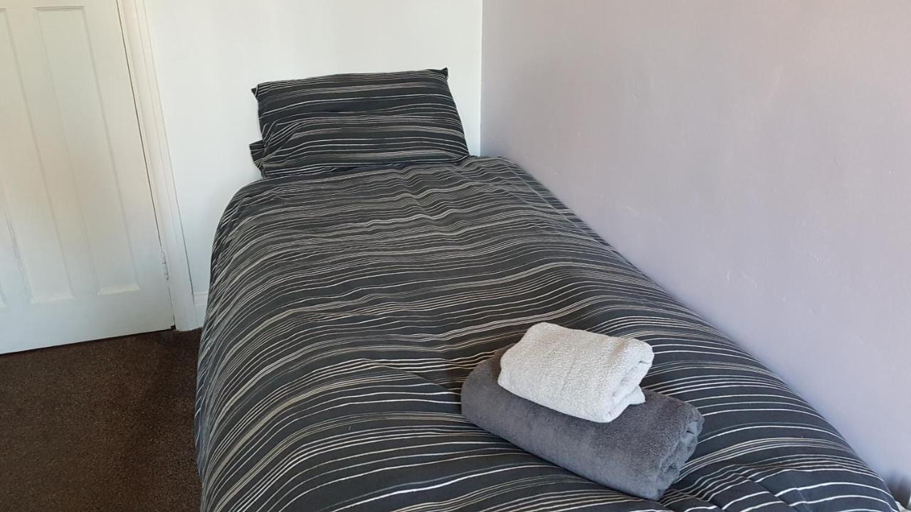 Private Rooms Just 19 Minutes From Central London Northfleet Zewnętrze zdjęcie
